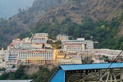 Katra to Himachal 10 Days Tour Package: A Spiritual to Scenic Escape